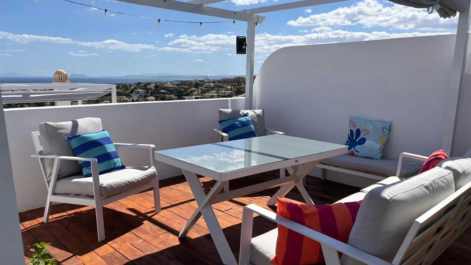Deluxe 2 Bed Apartment Estepona
